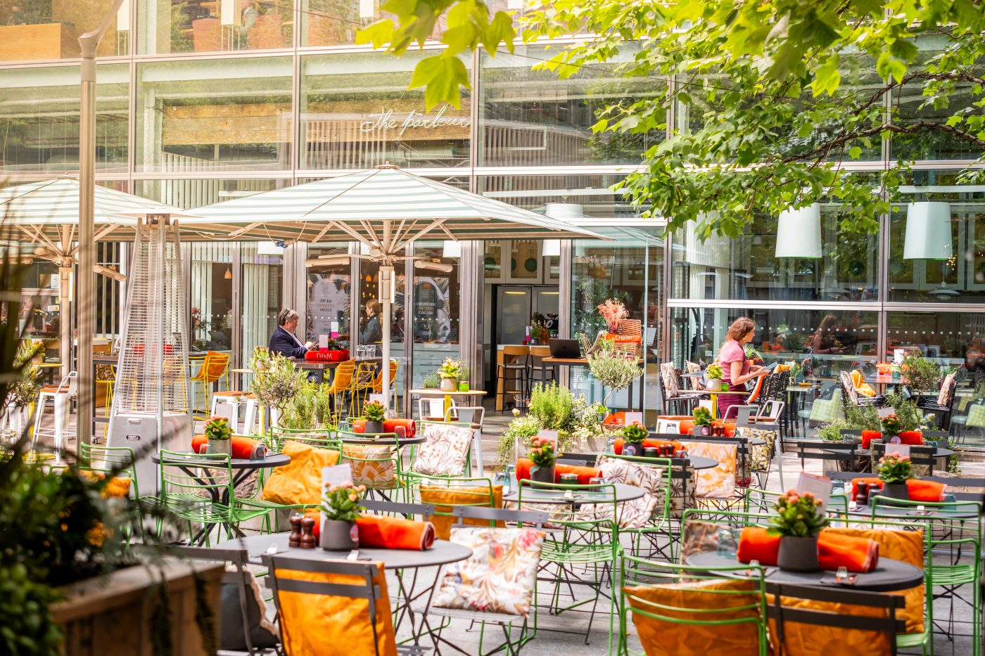 Outdoor Seating in Parlour