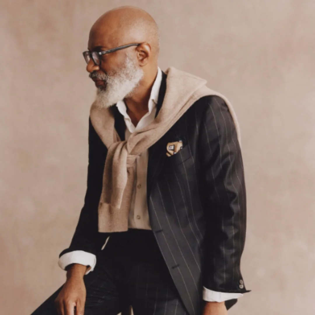 Man sitting and looking to the right