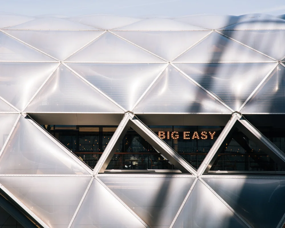 close up exterior of Big Easy