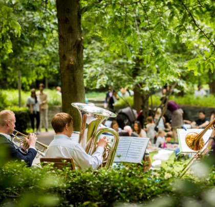 Lunchtime Classicals, classic music performances at Canary Wharf