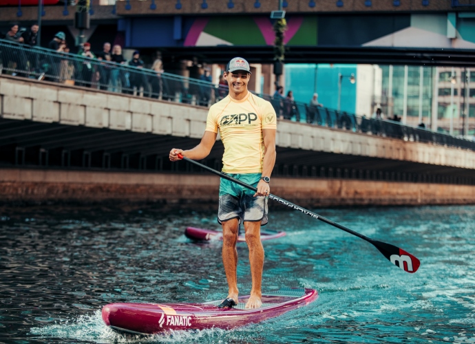 Paddleboarding: London SUP Open