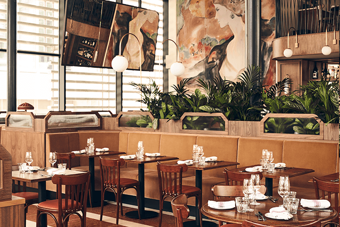 stunning restaurant décor