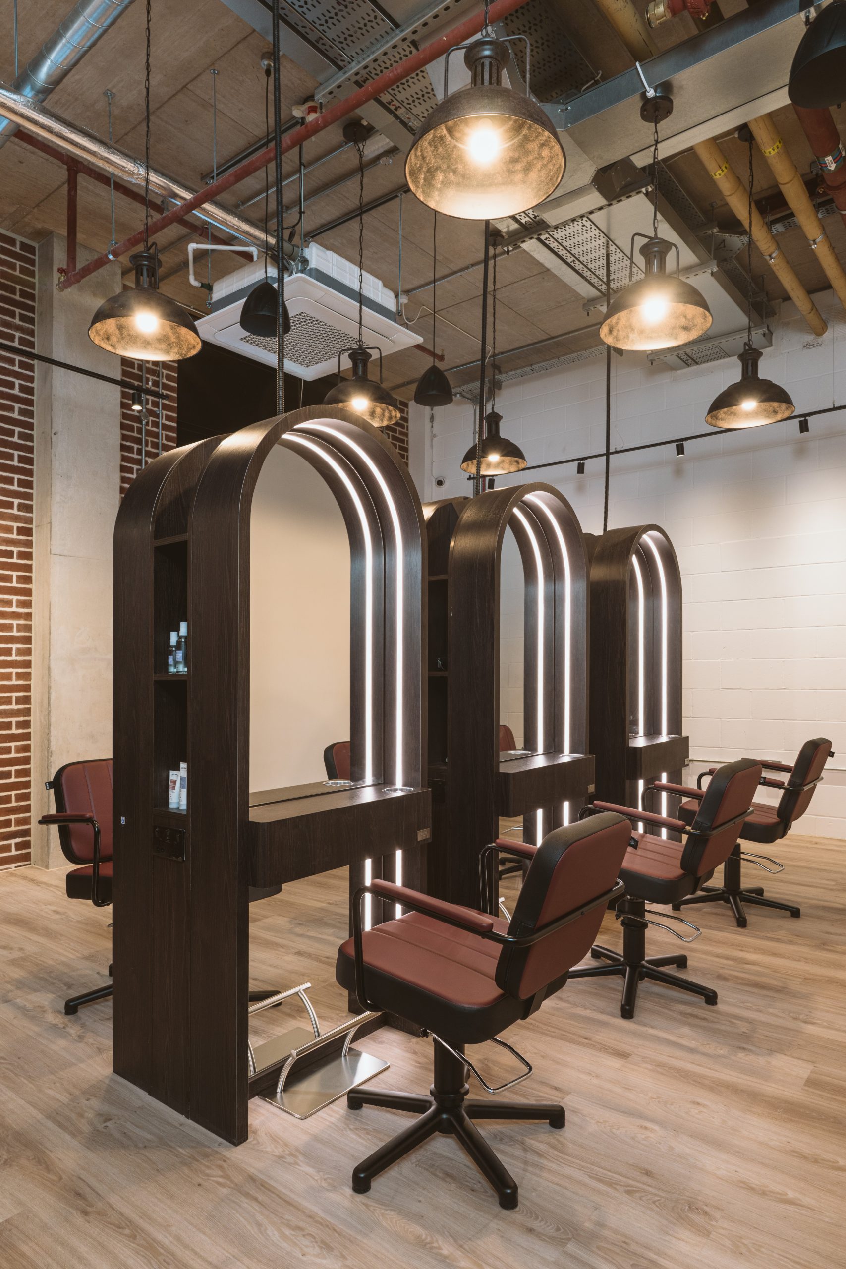 Wayne Salon