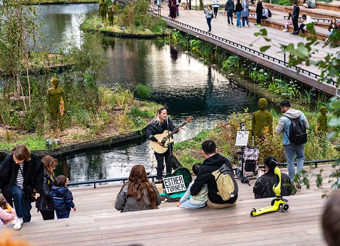 Dockside sounds