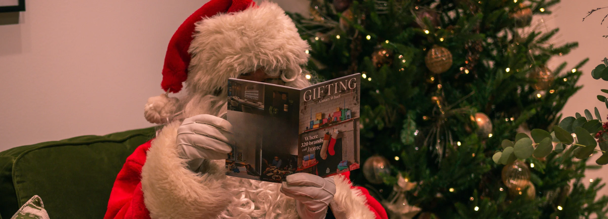 santa reading magazine