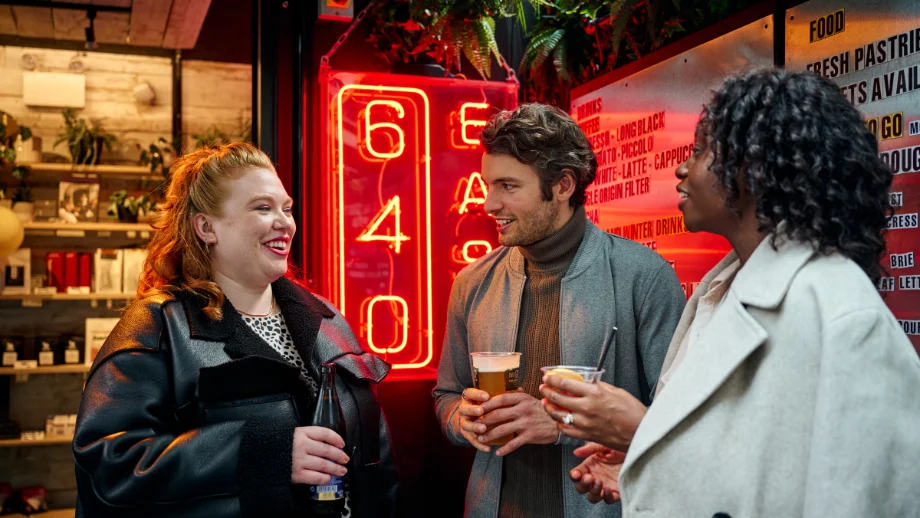 640 east people drinking